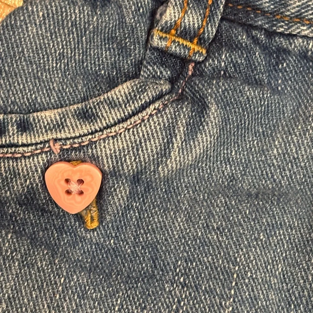 OshKosh B'gosh Y2K/ Vintage Blue‎ Jeans with Colorful Embroidery
